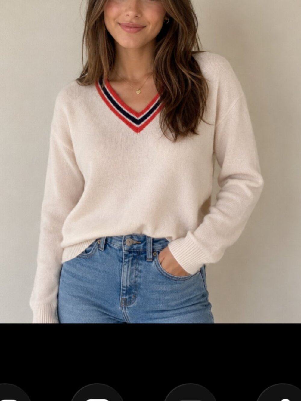 THML Women's Cream Orange and Navy V-Neck Sweater Size Small